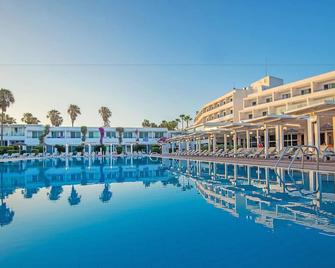 Dome Beach Marina Hotel & Resort - Ayia Napa - Pool
