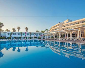 Dome Beach Marina Hotel & Resort - Agia Napa - Pool