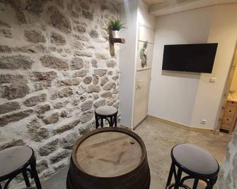 Maison de Village Cosy 1 à 4 Personnes - La Roquebrussanne - Restaurante