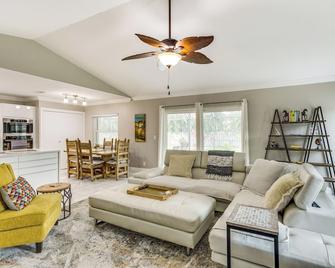 Wellington Vacation Rental Private Saltwater Pool - Wellington