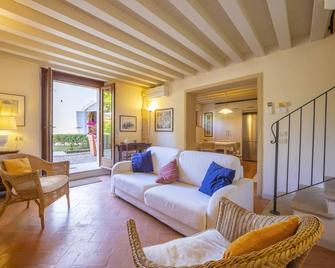 Villa Faccioli Bosso With Shared Pool - Colognola Ai Colli - Sala de estar