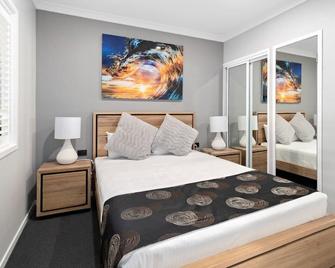 Eden by The Bay - Hervey Bay - Bedroom