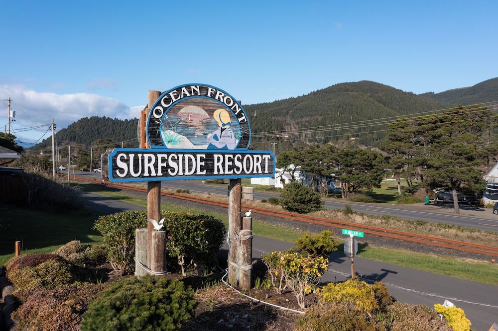 Surfside Resort - Rockaway Beach