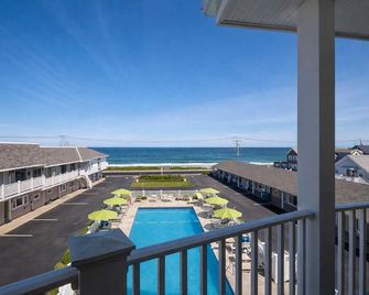 Ocean Sands At York Beach - York Beach - Balcony