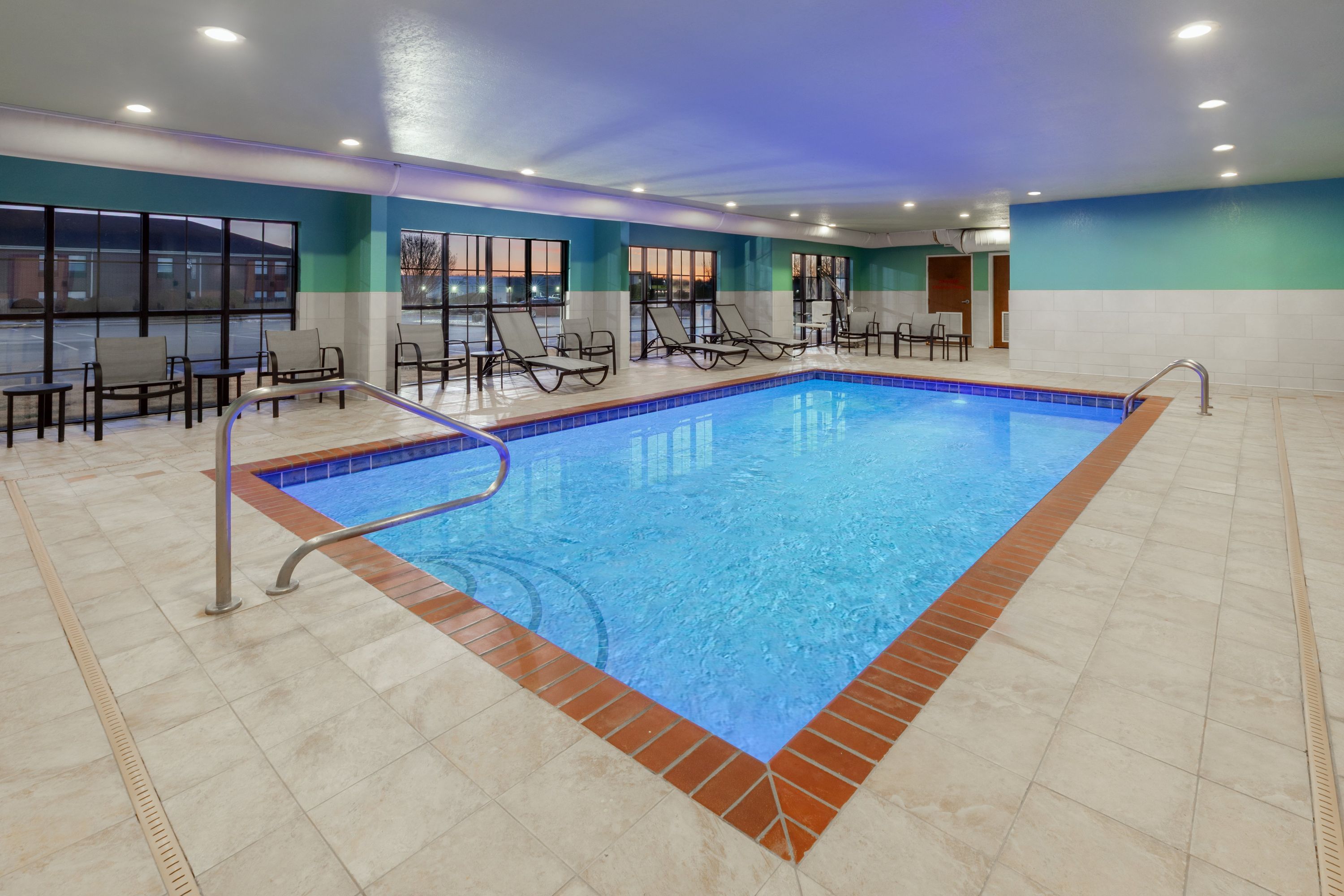 Holiday Inn Express & Suites Lonoke I-40 (Exit 175) By IHG - Lonoke - Zwembad