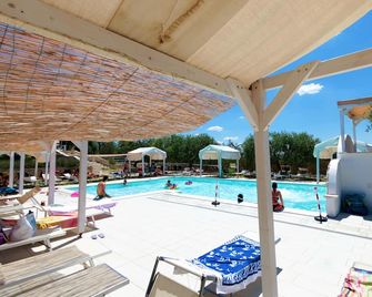 Agriturismo Le Matinelle - Matera - Pool