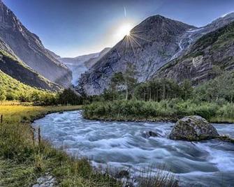 Briksdalsbre Fjellstove - Olden