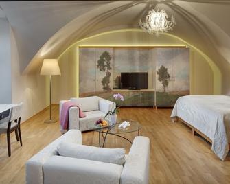 Chateau Herálec Boutique Hotel & Spa by L'Occitane - Herálec (Havlíčkův Brod) - Bedroom