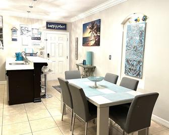 Jjs Beach Condo - South Padre Island - Dining room