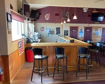 Lake Stop Resort - Buffalo - Bar