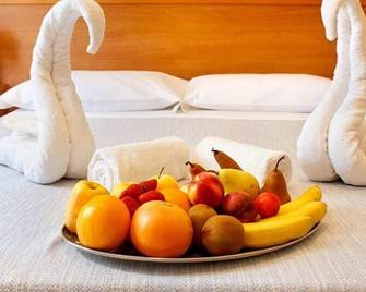 Hotel La Darsena - Scarlino - Schlafzimmer