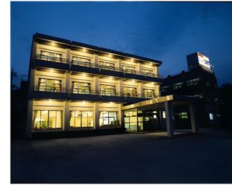 Hotel New Kaifu - Tonosho - Edificio