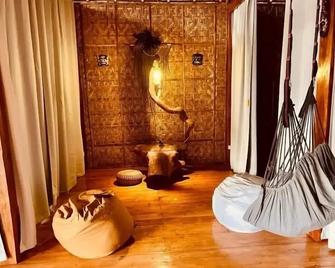 Nautilus Hostel & Hammocks - Panglao