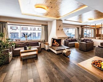 Sporthotel Kalcherhof - Racines/Ratschings - טרקלין