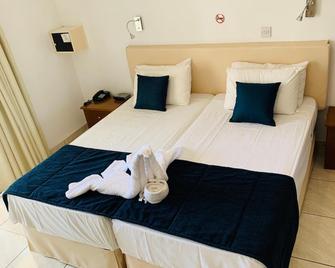 Kefalonitis Hotel Apartments - Paphos - Bedroom