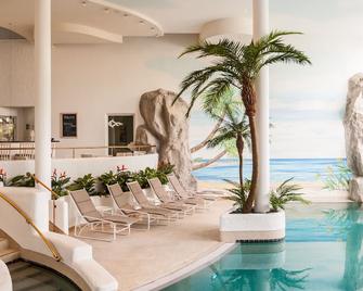 Hotel Frankenland - באד קיסינגן - בריכה