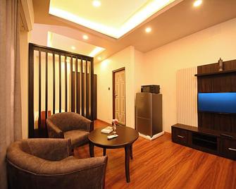 Friends Apartment Pvt.Ltd - Kathmandu - Living room