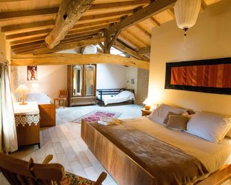 Les Secrets de Tifayne - Puisseguin - Schlafzimmer
