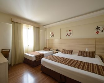 Faro Hotel Atibaia - Atibaia - Schlafzimmer