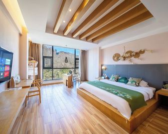 Wuyishan Ancient Street No.3 Brookside Inn - Shangrao - Bedroom