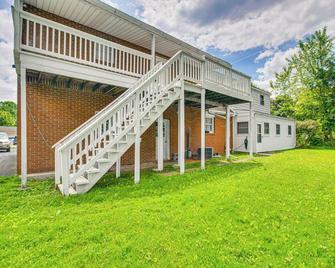 Cozy Clearfield Apartment - 3 Mi to Downtown! - Clearfield