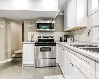 Cozy Comfy Studio - Sudbury