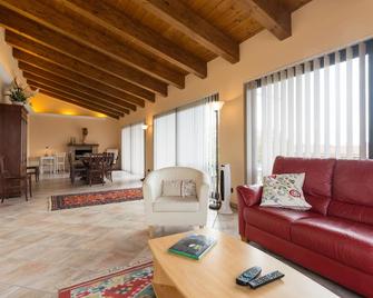 Panoramic Apartment Sigillo - Sigillo - Sala de estar