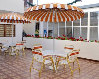 Hotel Tito - ארקיפה - פטיו