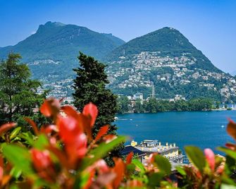 Luxury Lake View Motta Apartment in Lugano - Lugano - Vista del exterior
