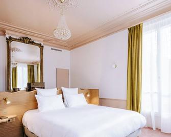 Le Charmant Hôtel - Saint-Ouen - Ložnice