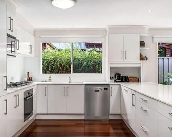 Perfectly Positioned in Mile End - Keswick