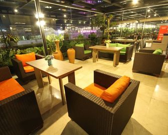 Atlantic City Hotel - Bandung - Restaurante