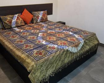 Kings Gate Airport Transit Hotel - Katunayake - Schlafzimmer