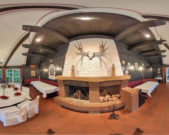 Hotel Restaurant Zum Jägerheim - Brunswick - Restaurante