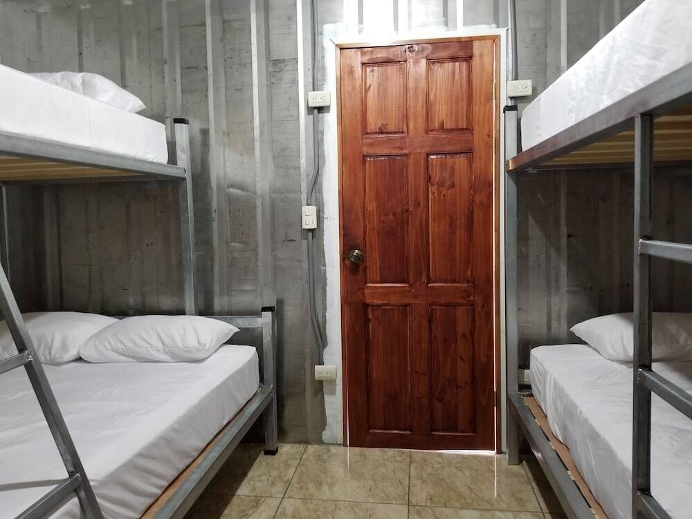 Arenal Container Hostel