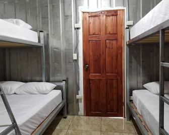 Arenal Container Hostel - לה פורטונה - חדר שינה