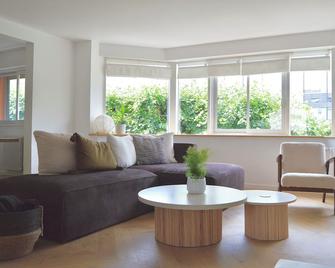 Camille Homestay - Rennes centre - 10min gare et centre historique - Rennes - Living room