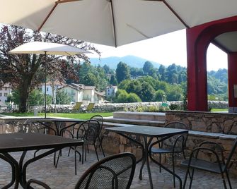 Corte di Pellio - Pellio Intelvi - Patio