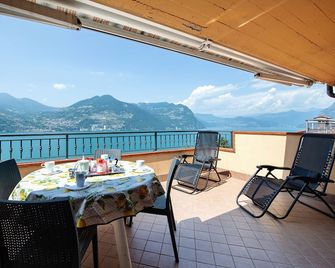 Appartamento Bella Isola - Monte Isola - Balcón