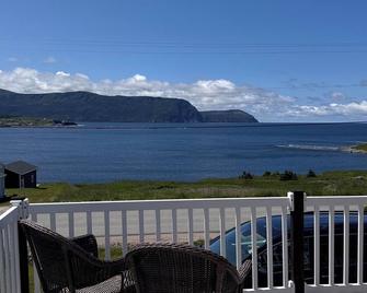 Sea Spray Cottages #1, Rocky Harbour, Gros Morne National Park, Nl - Rocky Harbour - Balcony