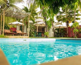 Eole Fortim Garden - Fortim - Zwembad