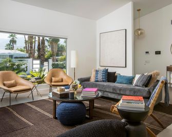 雙棕櫚現代馬里昂飯店 - 棕櫚泉 - 客廳