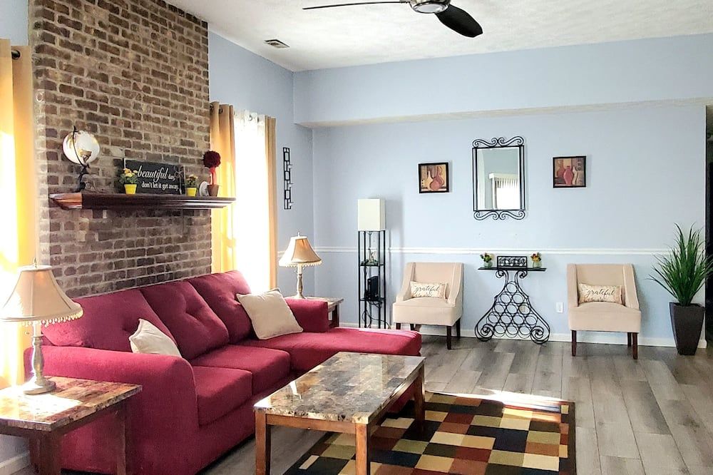 Cozy Indy Home - Indianápolis - Sala de estar