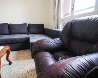 Alcam Sabadell - Sabadell - Soggiorno