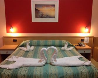 Hotel La Pergola - San Giovanni a Piro - Slaapkamer