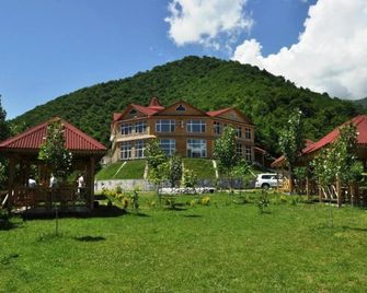 Kungut Hotel & Restaurant - Sheki - Edificio