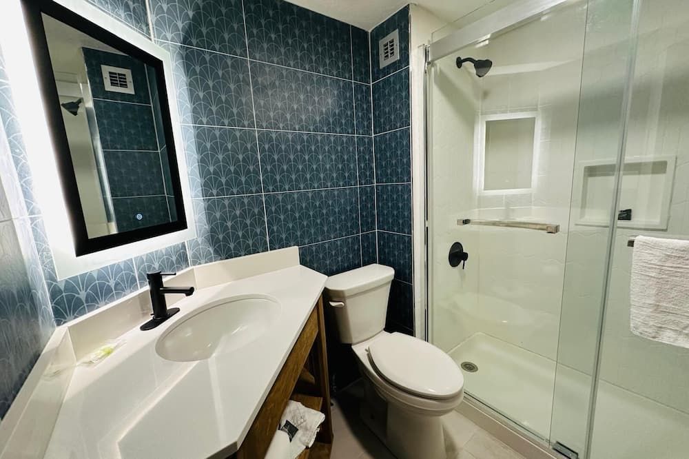 Townhouse Near Hall Of Fame Canton I 77 - Canton - Bathroom