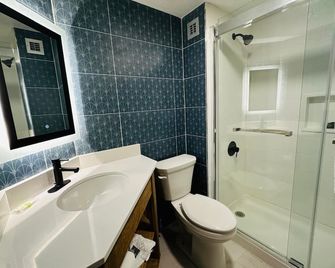 Townhouse Near Hall Of Fame Canton I 77 - Canton - Banyo