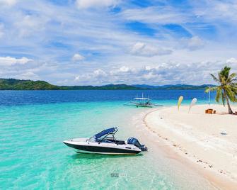 Pearl Bay Villas Private Resort - Coron - Playa