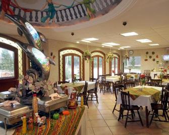 Hotel Pazo de Daro - Saltillo - Nhà hàng